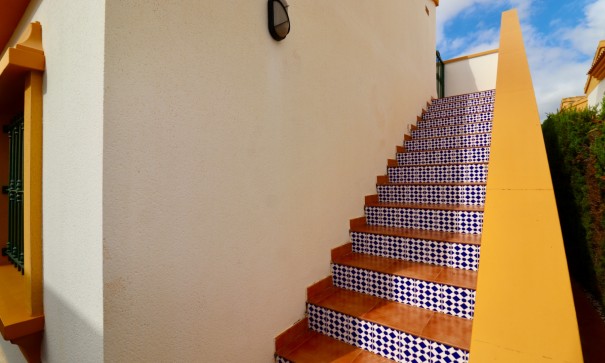 Resale - Freistehende Villa -
Guardamar del Segura - El Raso