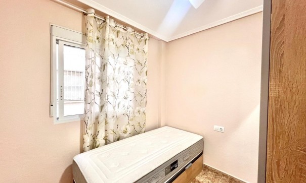 Sale - Apartment Flat -
Torrevieja - Estacion de autobuses