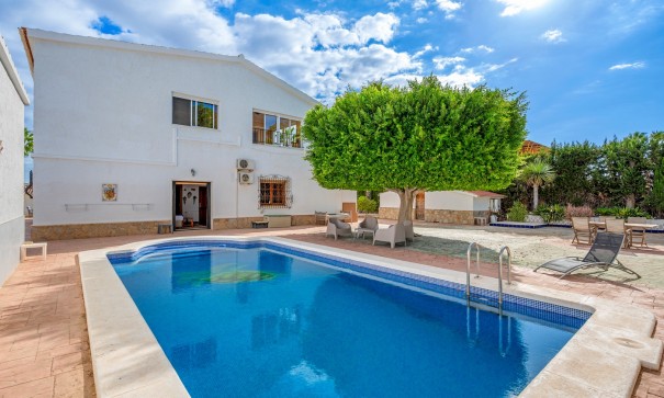 Sale - Detached Villa -
Elche - Elche/Elx
