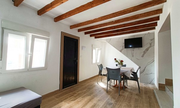 Revente - Maison de ville -
Hondón de los Fráiles