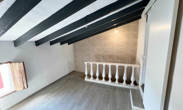 Revente - Maison de ville -
Hondón de los Fráiles