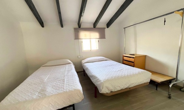 Revente - Maison de ville -
Hondón de los Fráiles