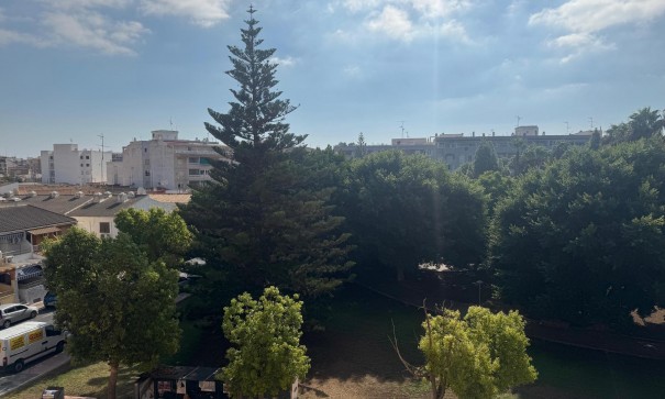 Herverkoop - Apartement Flat -
Torrevieja - Playa del Acequión