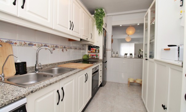 Herverkoop - Vrijstaande Villa -
Villamartín