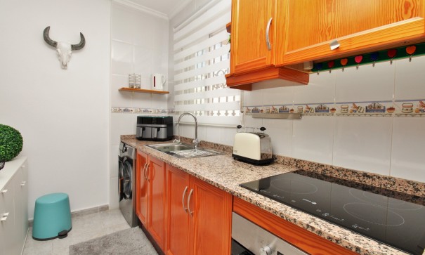 Herverkoop - Vrijstaande Villa -
Villamartín