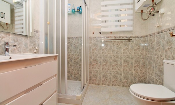 Herverkoop - Vrijstaande Villa -
Villamartín