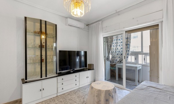 Sale - Apartment Flat -
Torrevieja - Centro - Muelle Pesquero