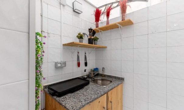 Sale - Apartment Flat -
Torrevieja - Centro - Muelle Pesquero