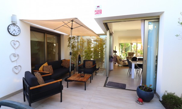 Venta - Chalet Independiente -
Benijofar - Benijofar - Village