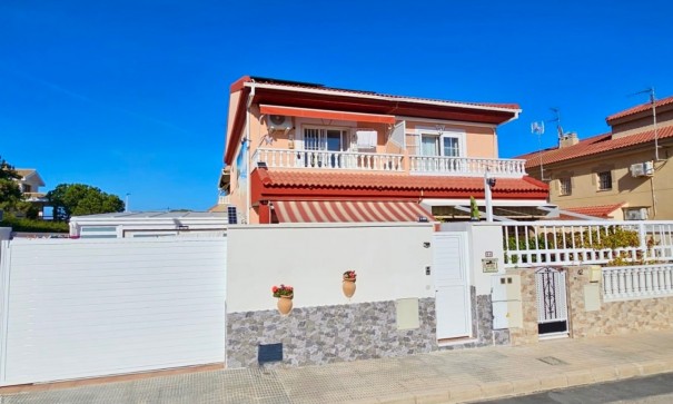 Sale - Town house -
San Javier