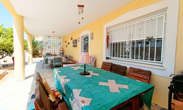 Videresalg - Fritliggende villa -
Abanilla