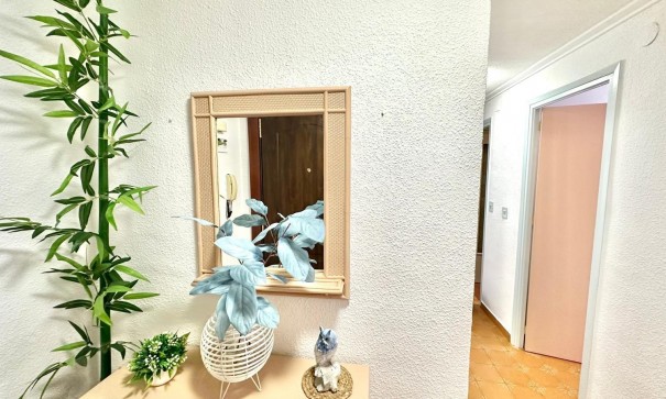 Sale - Apartment Flat -
Torrevieja - Centro