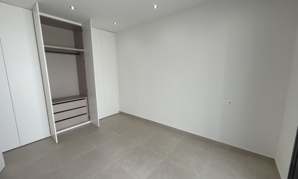 Nybyggd - Fristående villa -
Almoradí - Heredades