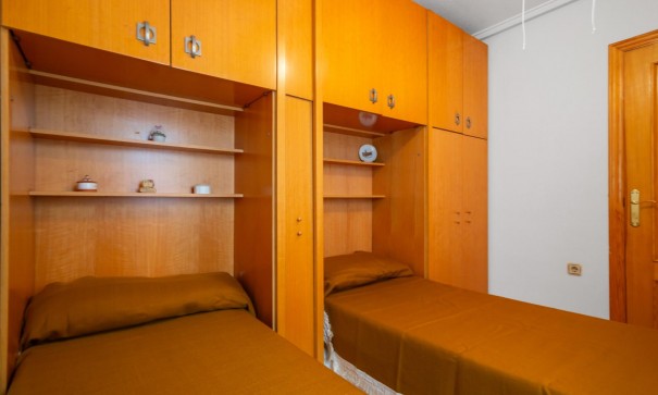 Återförsäljning - Lägenhet lägenhet -
Torrevieja - Playa del cura