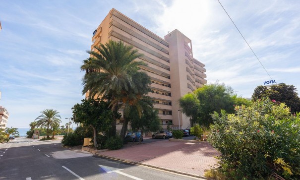 Revente - Appartement -
Torrevieja - La Mata