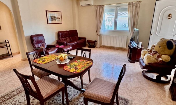 Venta - Chalet Independiente -
Benferri