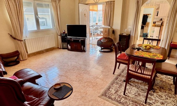 Venta - Chalet Independiente -
Benferri