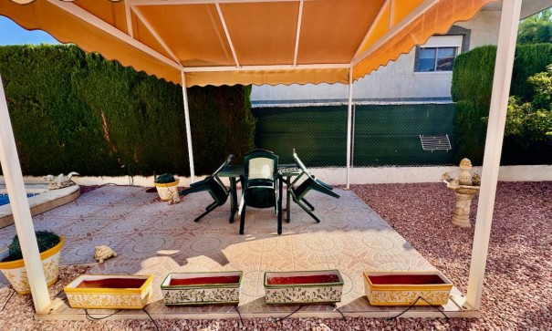 Venta - Chalet Independiente -
Benferri