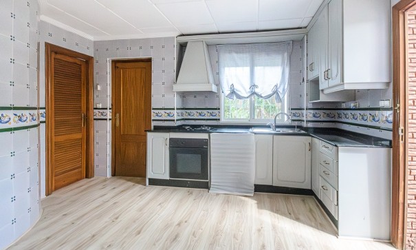 Revente - Maison de ville -
Orihuela