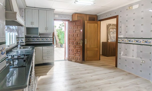 Revente - Maison de ville -
Orihuela