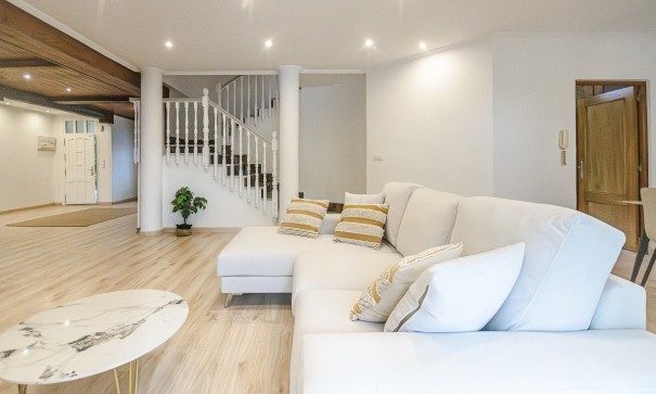 Revente - Maison de ville -
Orihuela