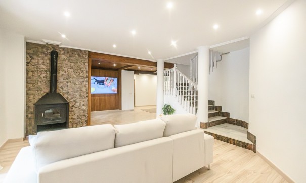 Revente - Maison de ville -
Orihuela