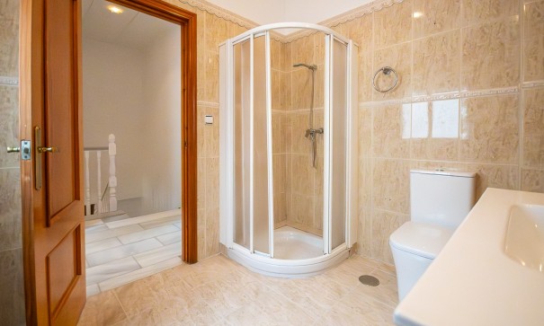 Revente - Maison de ville -
Orihuela