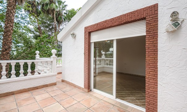 Revente - Maison de ville -
Orihuela