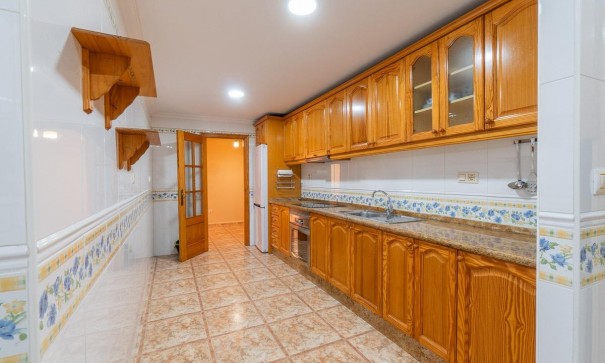 Sprzedaż - Apartament mieszkanie -
Torrevieja - Centro