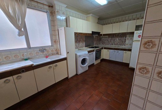 Herverkoop - Apartement Flat -
Salinas