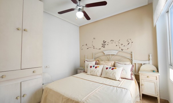 Resale - Wohnung Appartement -
Torrevieja - torrevieja