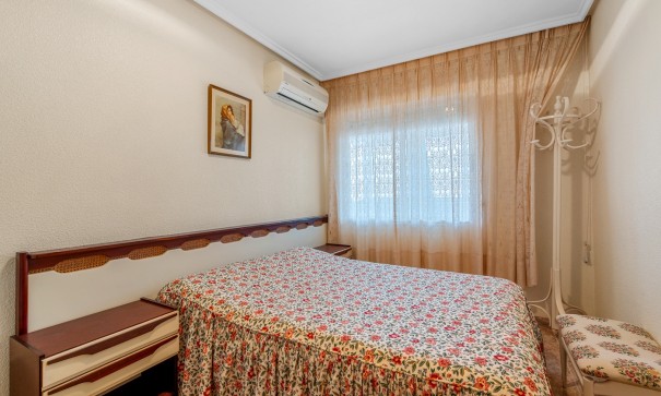 Resale - Wohnung Appartement -
Torrevieja