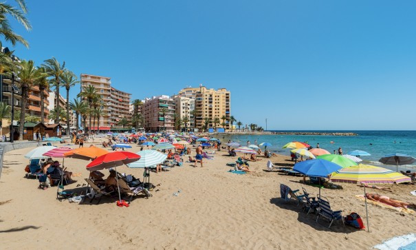 Resale - Wohnung Appartement -
Torrevieja