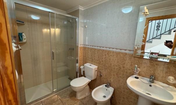 Återförsäljning - Radhus / Radhus -
Catral