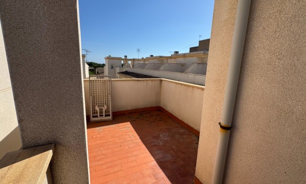 Återförsäljning - Radhus / Radhus -
Catral