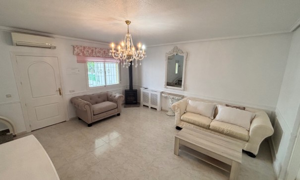 Sale - Town house -
Benijofar - Monte Azul