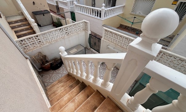 Sale - Town house -
Benijofar - Monte Azul