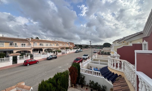 Sale - Town house -
Benijofar - Monte Azul
