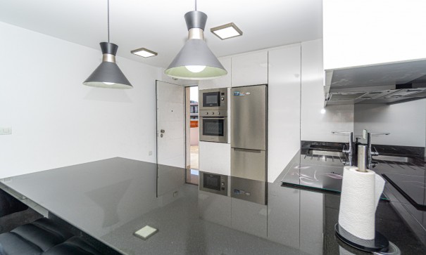 Resale - Wohnung Appartement -
Mil Palmeras - Beach