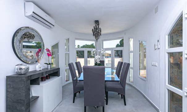 Sale - Detached Villa -
Campoamor - Lomas de Don Juan