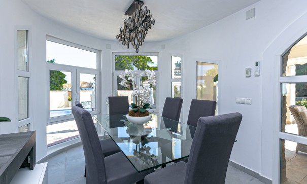 Sale - Detached Villa -
Campoamor - Lomas de Don Juan