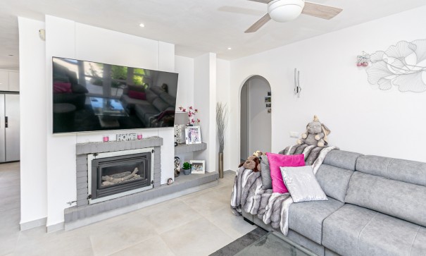 Sale - Detached Villa -
Campoamor - Lomas de Don Juan