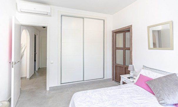 Sale - Detached Villa -
Campoamor - Lomas de Don Juan