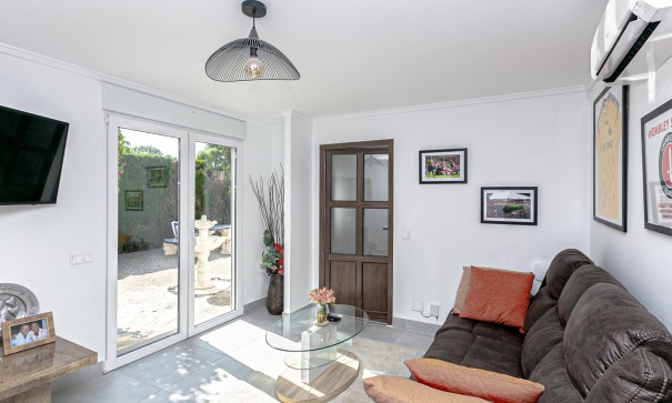 Sale - Detached Villa -
Campoamor - Lomas de Don Juan