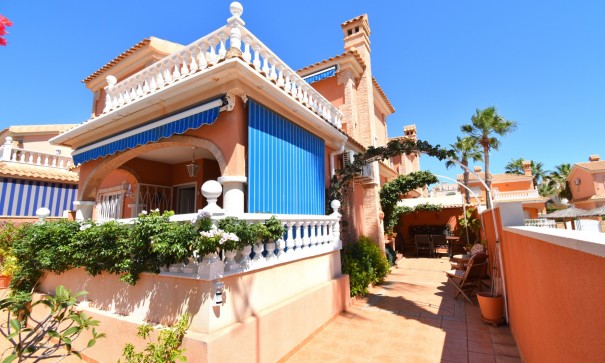 Sale - Detached Villa -
Orihuela Costa - Playa Flamenca
