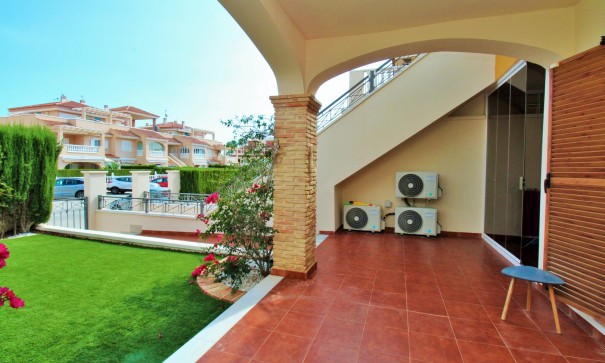 Videresalg - Lejlighed lejlighed -
Playa Flamenca