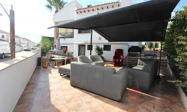 Venta - Chalet Independiente -
Algorfa - Algorfa (La Finca Golf)