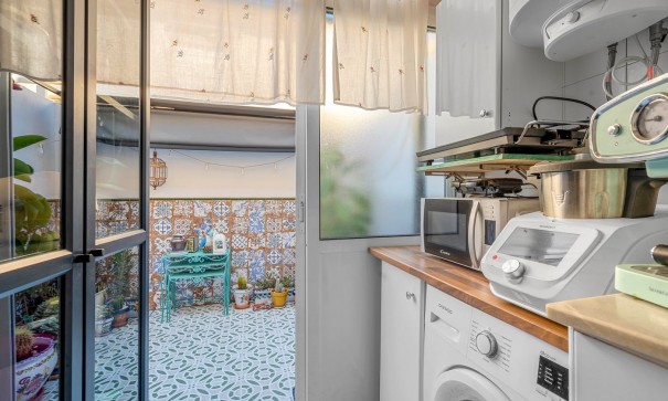 Videresalg - Byhus -
Los Alcazares