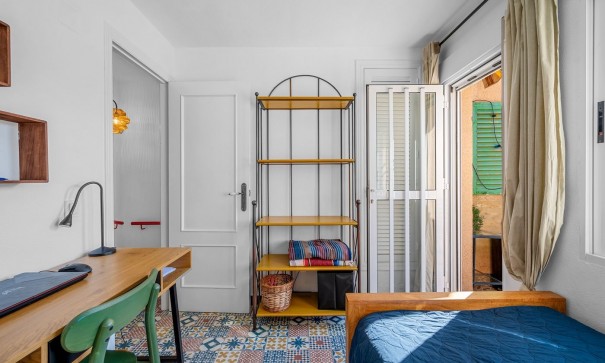 Videresalg - Byhus -
Los Alcazares