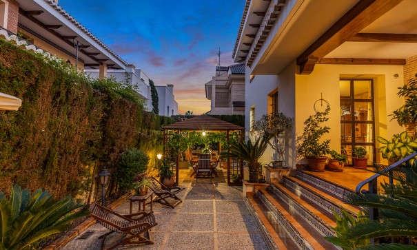 Sale - Detached Villa -
Torrevieja - La veleta